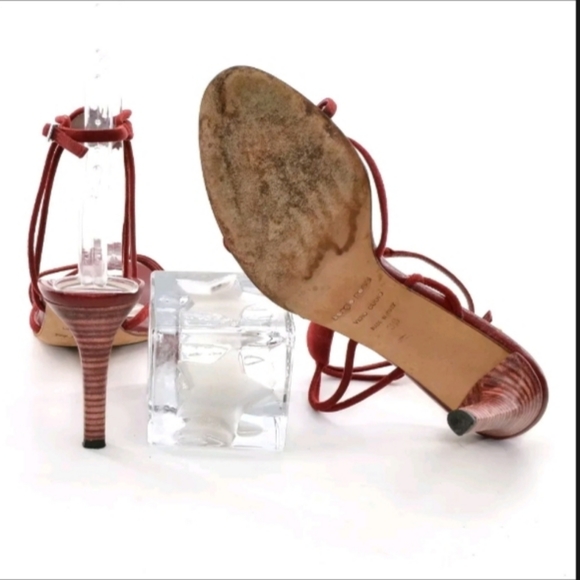 Shoes - Picture 3 of 4